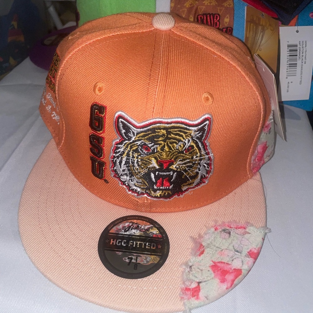 Fitted Cap Lion